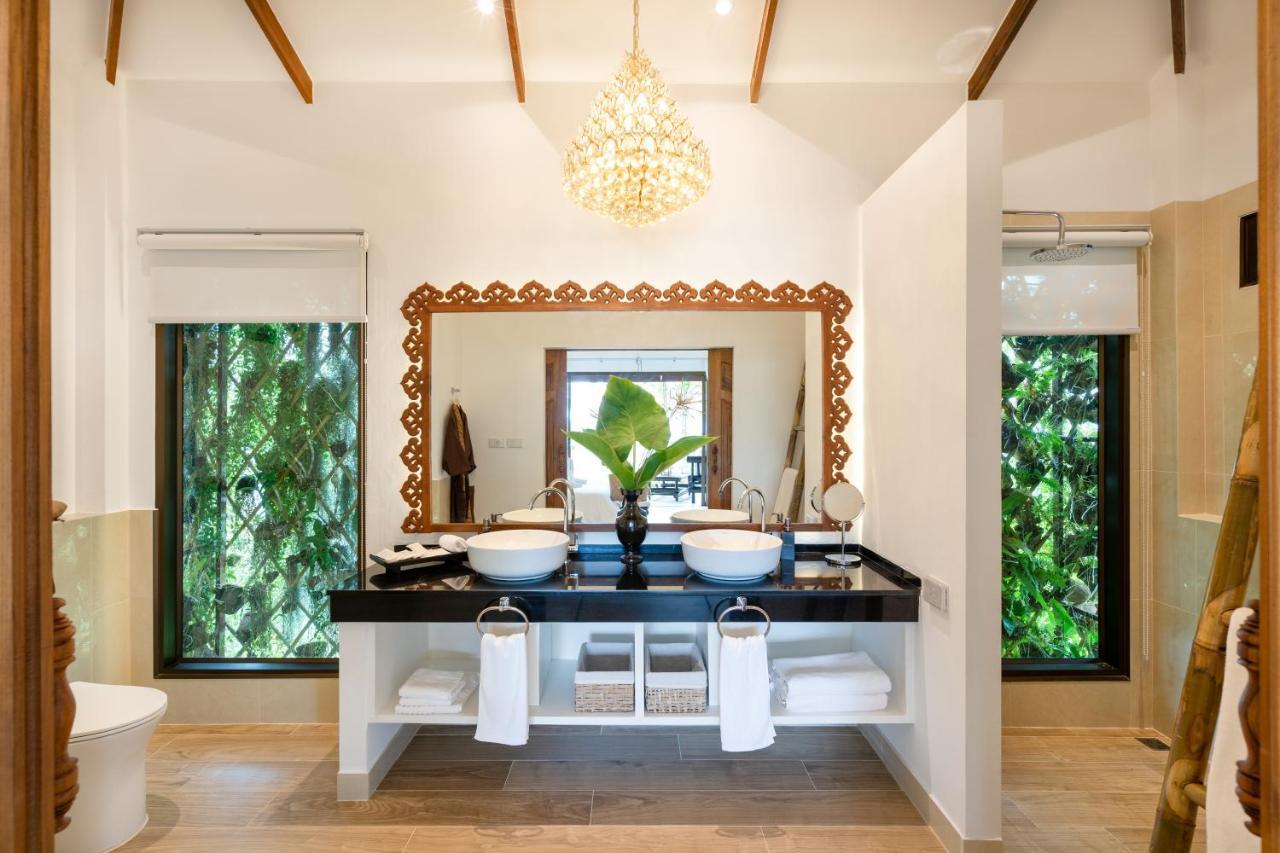 Lanta Palace Beach Resort & Spa - Adult Only Ko Lanta Екстериор снимка