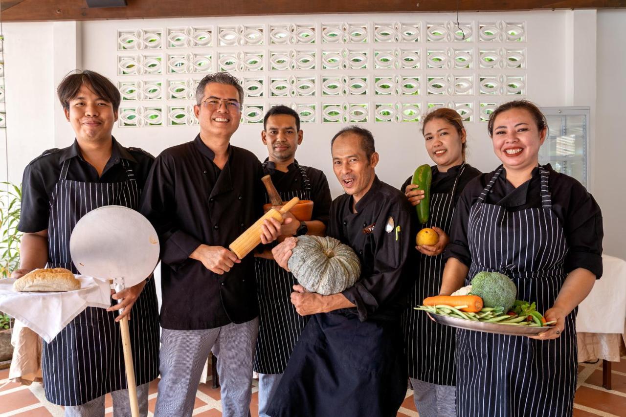 Lanta Palace Beach Resort & Spa - Adult Only Ko Lanta Екстериор снимка